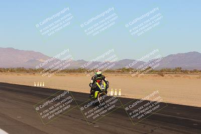 media/Dec-07-2024-CVMA (Sat) [[21c5f1ef85]]/Race 12-Supersport Middleweight/